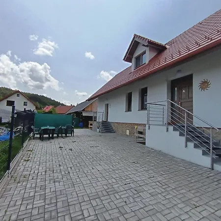 Mengsdorf Nyaraló